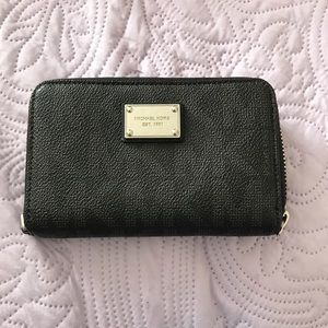 Michael Kors Small Logo Wallet